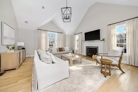 1 Gardner Ter, Hingham, MA 02043 photo 13