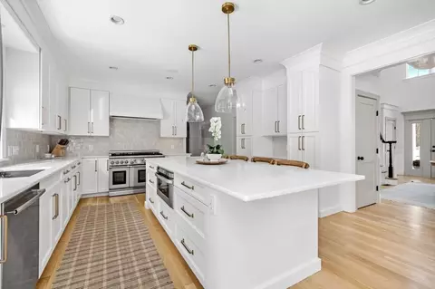 1 Gardner Ter, Hingham, MA 02043 photo 11