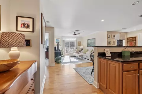 95 Conant St #320, Concord, MA 01742