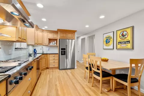 37 Standish Rd, Needham, MA 02492 photo 7
