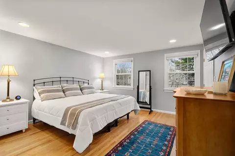 37 Standish Rd, Needham, MA 02492 photo 13