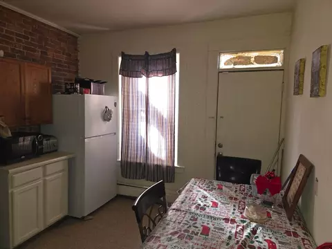 Dining - 40 Byers St, Springfield, MA 01105 photo 1 of 1