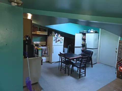 Kitchen - 40 Byers St, Springfield, MA 01105 photo 3 of 4
