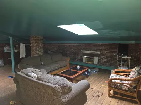 Living - 40 Byers St, Springfield, MA 01105 photo 5 of 8