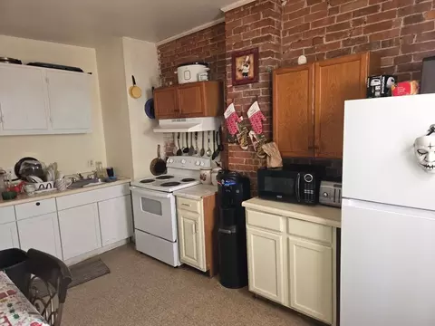 Kitchen - 40 Byers St, Springfield, MA 01105 photo 4 of 4