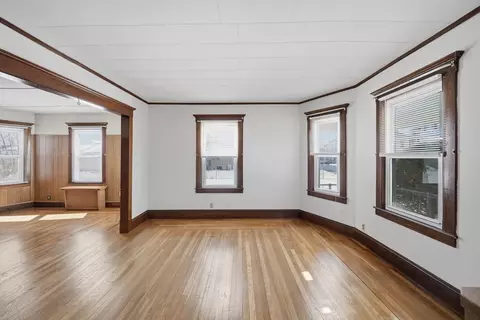 32 Maple St, West Springfield, MA 01089 photo 8