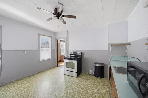 32 Maple St, West Springfield, MA 01089 photo 19