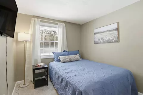 Bedroom - 68 Michael Rd, Raynham, MA 02767 photo 5 of 6