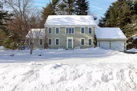 65 Harvest Ln, Bridgewater, MA 02324