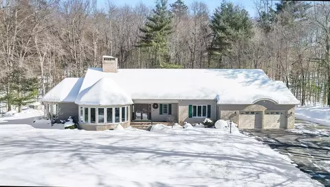 175 Scantic Rd, Hampden, MA 01036