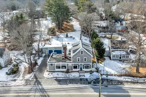 View/Area - 896 Sandwich Rd, Bourne, MA 02561 photo 2 of 5