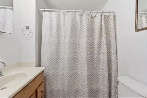 Bath - 20 Central Ave, Danvers, MA 01923 photo 1 of 2