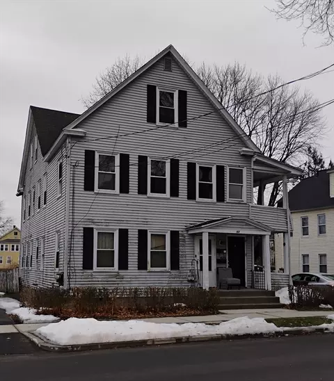 63 George St, Westfield, MA 01085