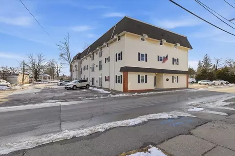 16 Richards Ave #306, North Attleboro, MA 02760