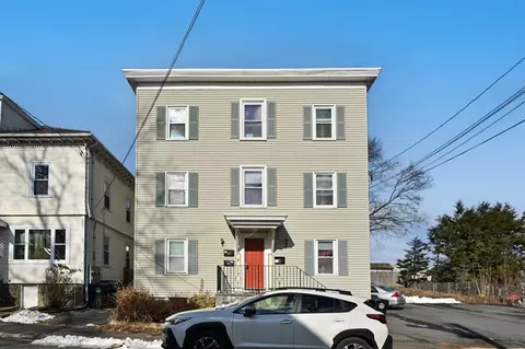 6 Arthur St #3, Salem, MA 01970