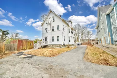 35 Newcomb Pl, Taunton, MA 02780