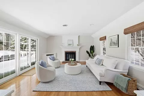 Living - 22 Del Prete Dr, Hingham, MA 02043 photo 3 of 4
