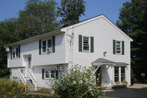 68 Ashford St, Methuen, MA 01844