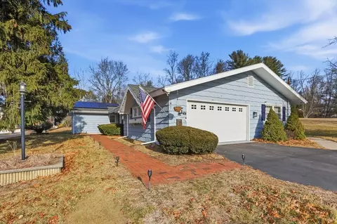 14 Buttonwood Dr, Methuen, MA 01844