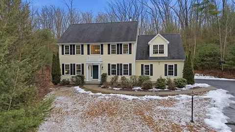 40 Forbush Mill Rd, Bolton, MA 01740