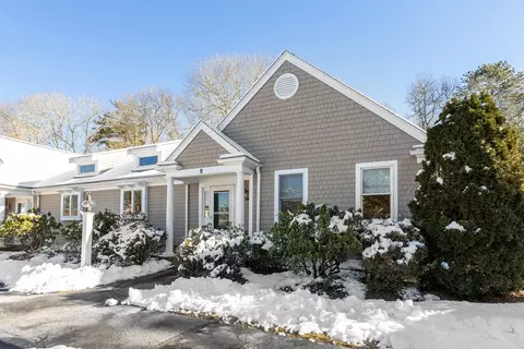 393 N Falmouth Hwy #8, Falmouth, MA 02556