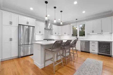 41 Lowell St, Woburn, MA 01801