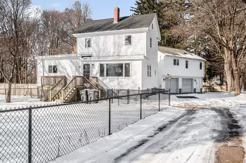 52 Elm St, Haverhill, MA 01830