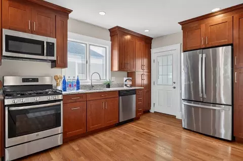 68-70 Hamlet, Arlington, MA 02474 photo 10