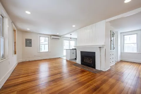 Living - 8 Hampton Cir, Hull, MA 02045 photo 1 of 6