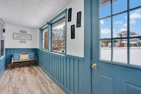 24 Clinton St, Ware, MA 01082 photo 5