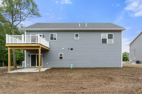 24 Bronson St, Fall River, MA 02721 photo 10