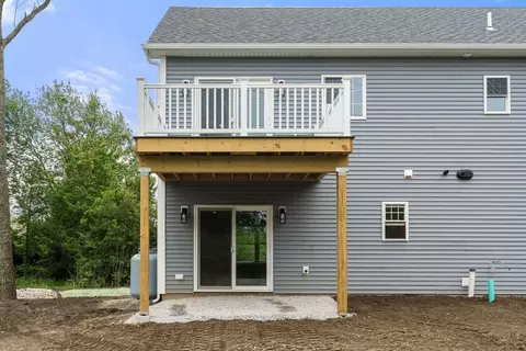 24 Bronson St, Fall River, MA 02721 photo 9