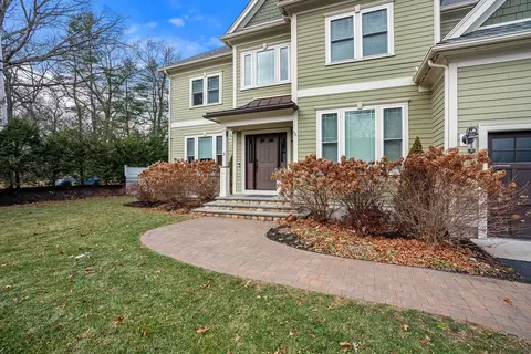 5 Homsy Ln, Needham, MA 02494