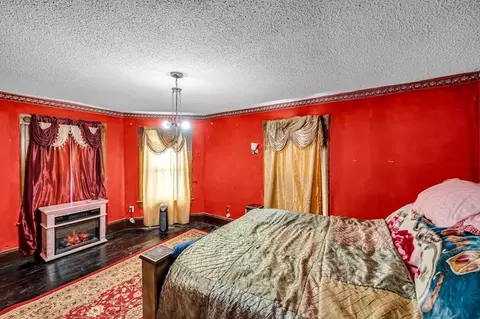 393 Saint James Ave, Springfield, MA 01109 photo 15