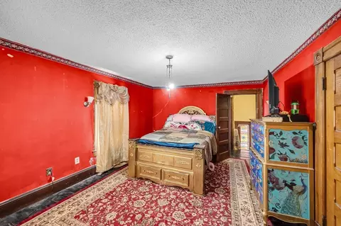 393 Saint James Ave, Springfield, MA 01109 photo 16