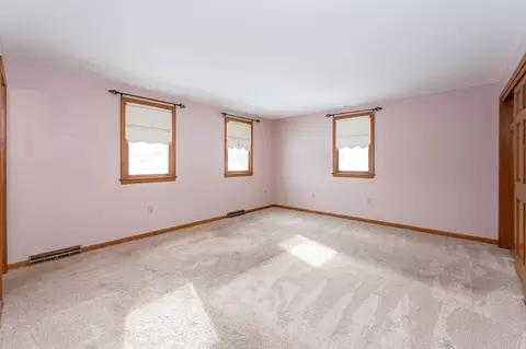 28 Bridle Path Rd, Dracut, MA 01826 photo 17