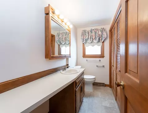 28 Bridle Path Rd, Dracut, MA 01826 photo 12