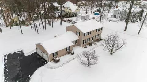 28 Bridle Path Rd, Dracut, MA 01826 photo 36