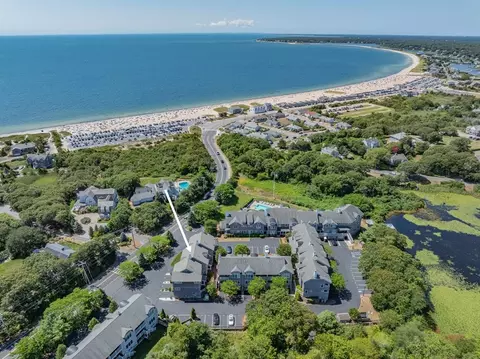 780 Craigville Beach Rd #D2, Barnstable, MA 02632