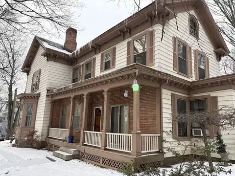 19 Walnut St, Leominster, MA 01453