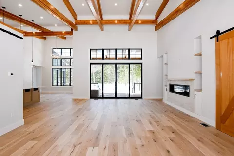 2 Edwards Bridge Rd, Marion, MA 02738