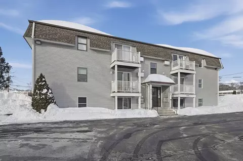 655 Plantation St #20B, Worcester, MA 01605