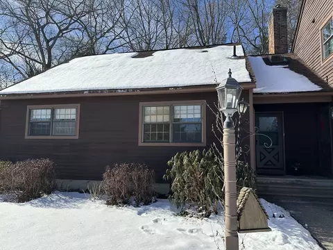 3 Adams Ct #A, Deerfield, MA 01373