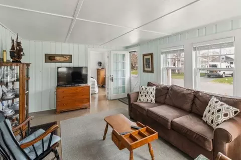 10 Surf Ave, Wareham, MA 02571 photo 5