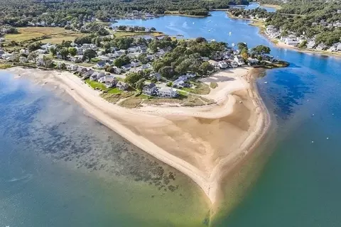 10 Surf Ave, Wareham, MA 02571 photo 3