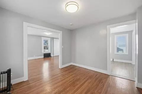 87 Fenwick St, Springfield, MA 01109 photo 9