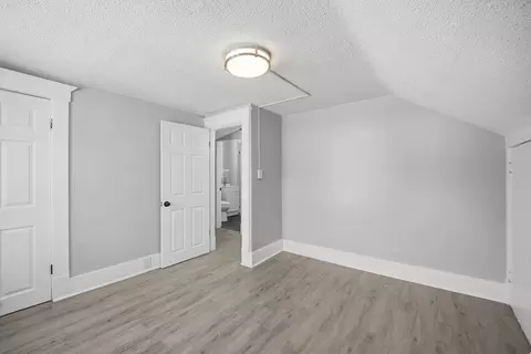 87 Fenwick St, Springfield, MA 01109 photo 22