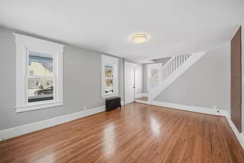 87 Fenwick St, Springfield, MA 01109 photo 6