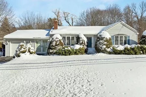 1573 Bridge St, Dracut, MA 01826