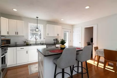 36 Nelson St, Warren, MA 01083 photo 8
